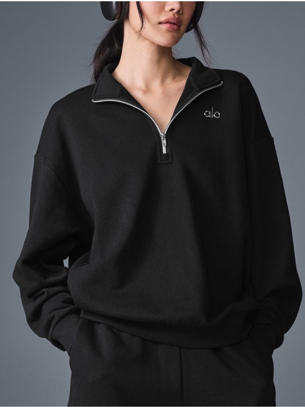 ALO Yoga 1/4 zip Black accolade sweatshirt S